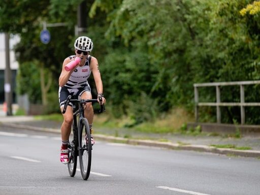 Zajęcia sportowe dla seniorów – jak aktywność fizyczna wpływa na jakość życia w późniejszym wieku - 5 2025