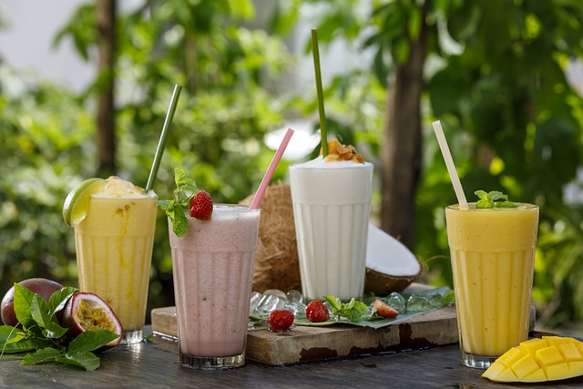 Zdrowe smoothie: Jak łączyć składniki, aby maksymalizować wartości odżywcze? - 3 2025